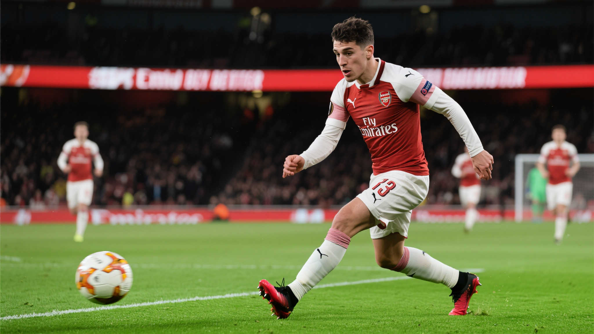 欧冠冠军闪电反击!15秒内4人配合3次触球破门 领先于前的是该队核心中场,他迅速拿到皮球后立刻做出